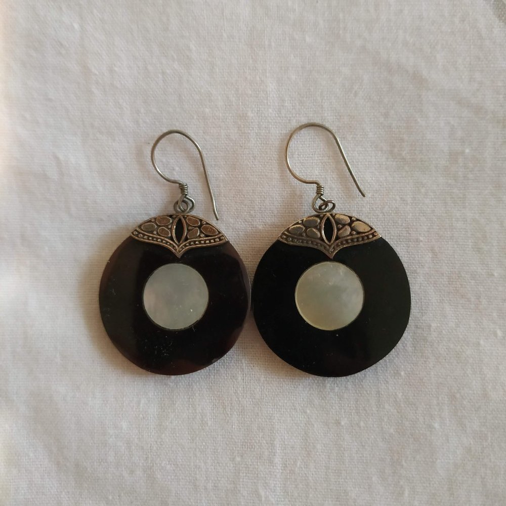 Brown and pearly silver earrings (925)